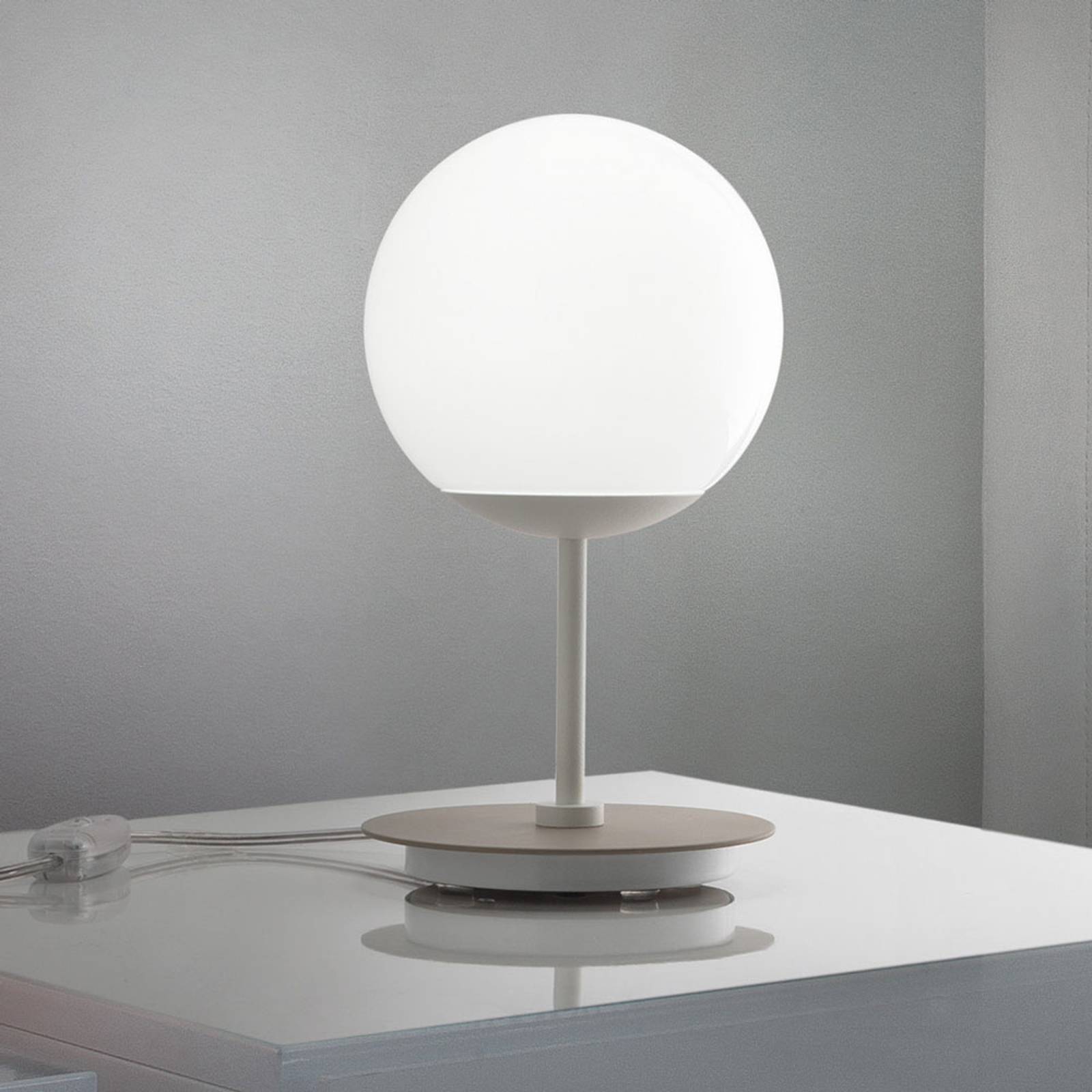 Koristeellinen LED-pöytävalaisin Sfera