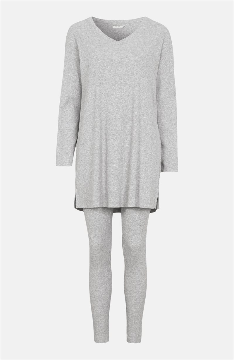 Resorimainen pyjama