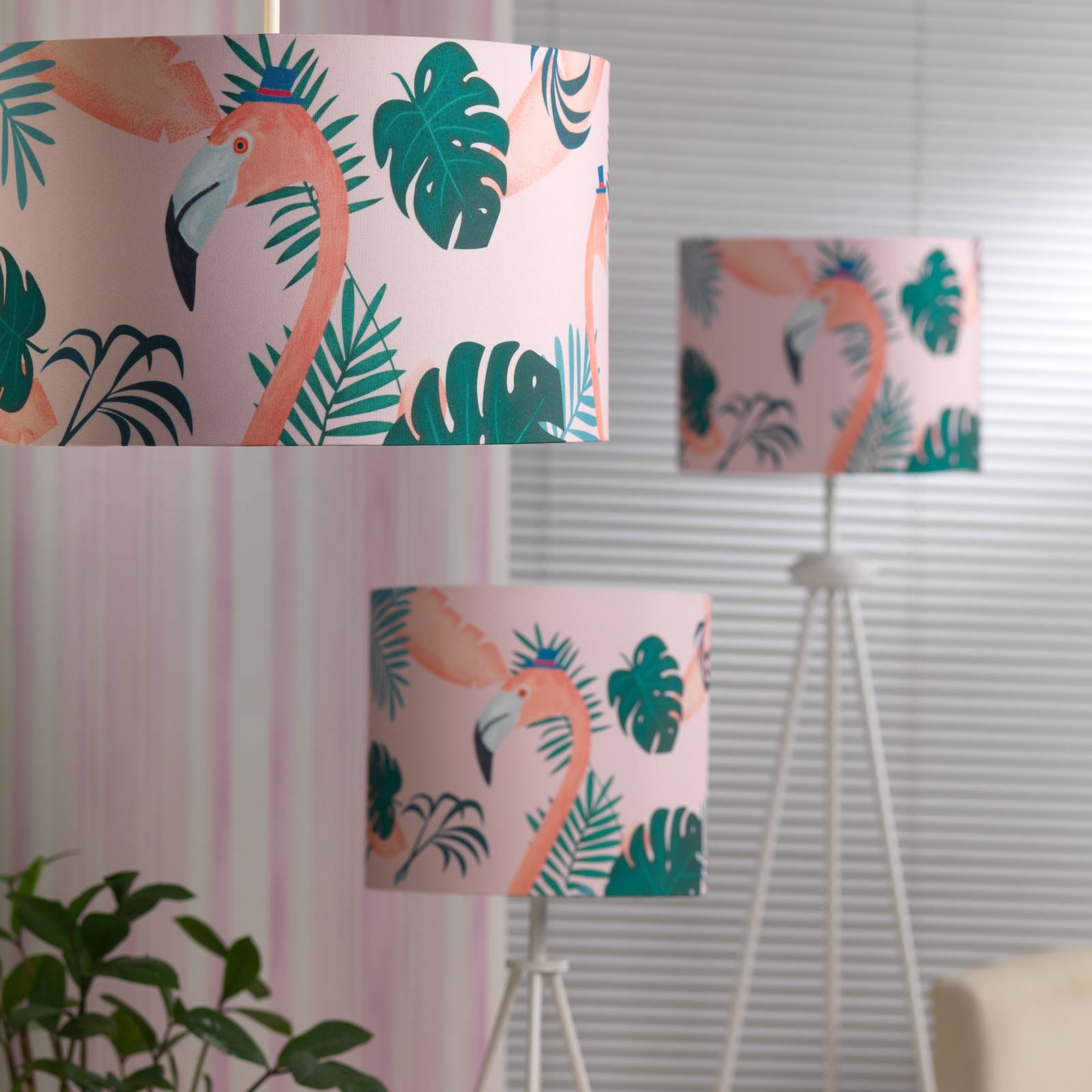 Lattiavalaisin Flamingo, värikäs kangasvarjostin