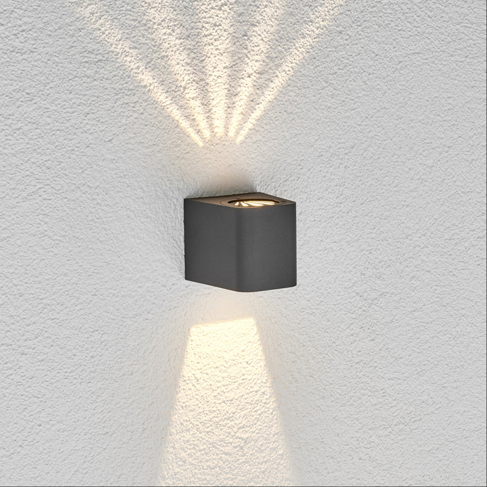 LED-ulkoseinävalaisin Karsten