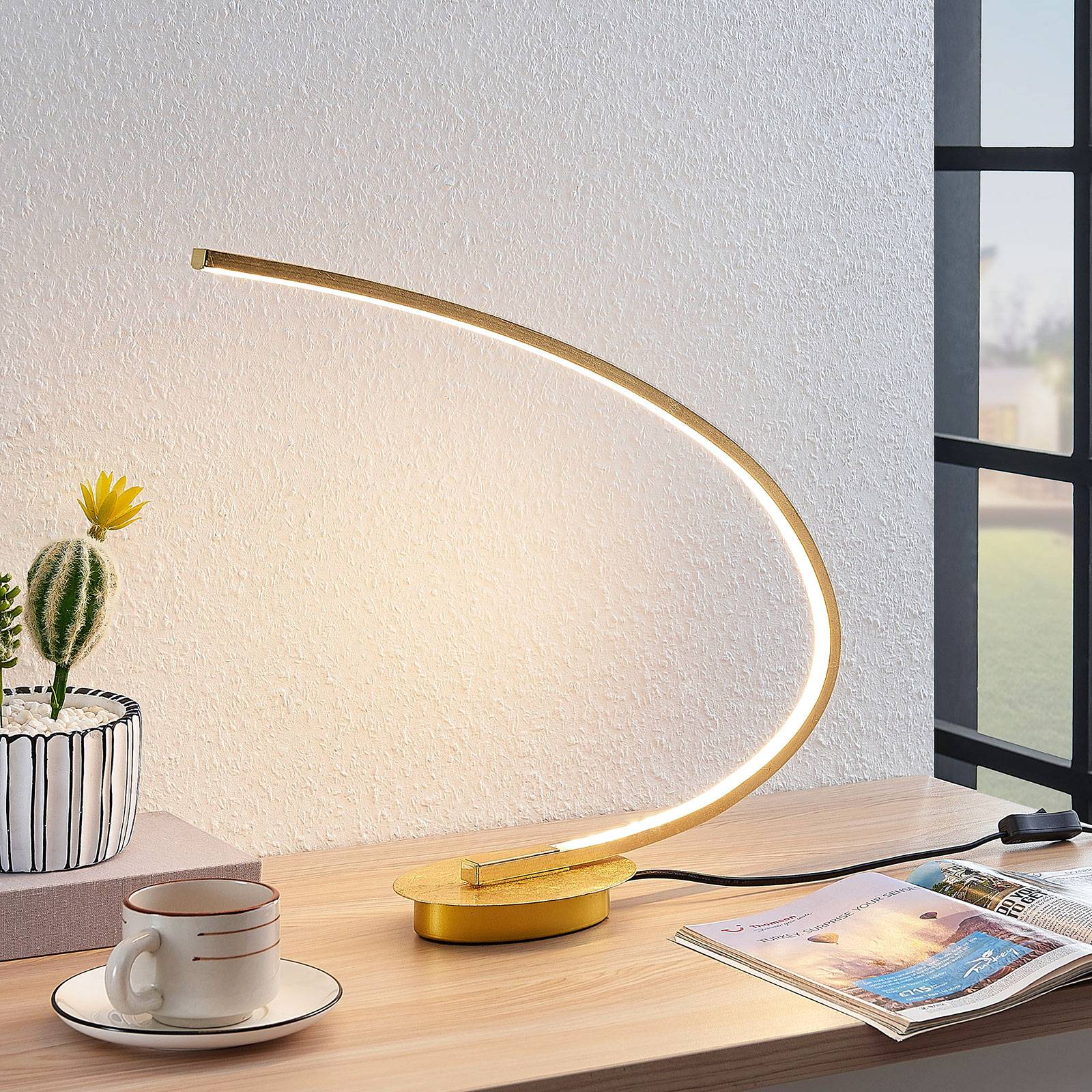 LED-pöytälamppu Nalevi, kaaren muoto, kulta