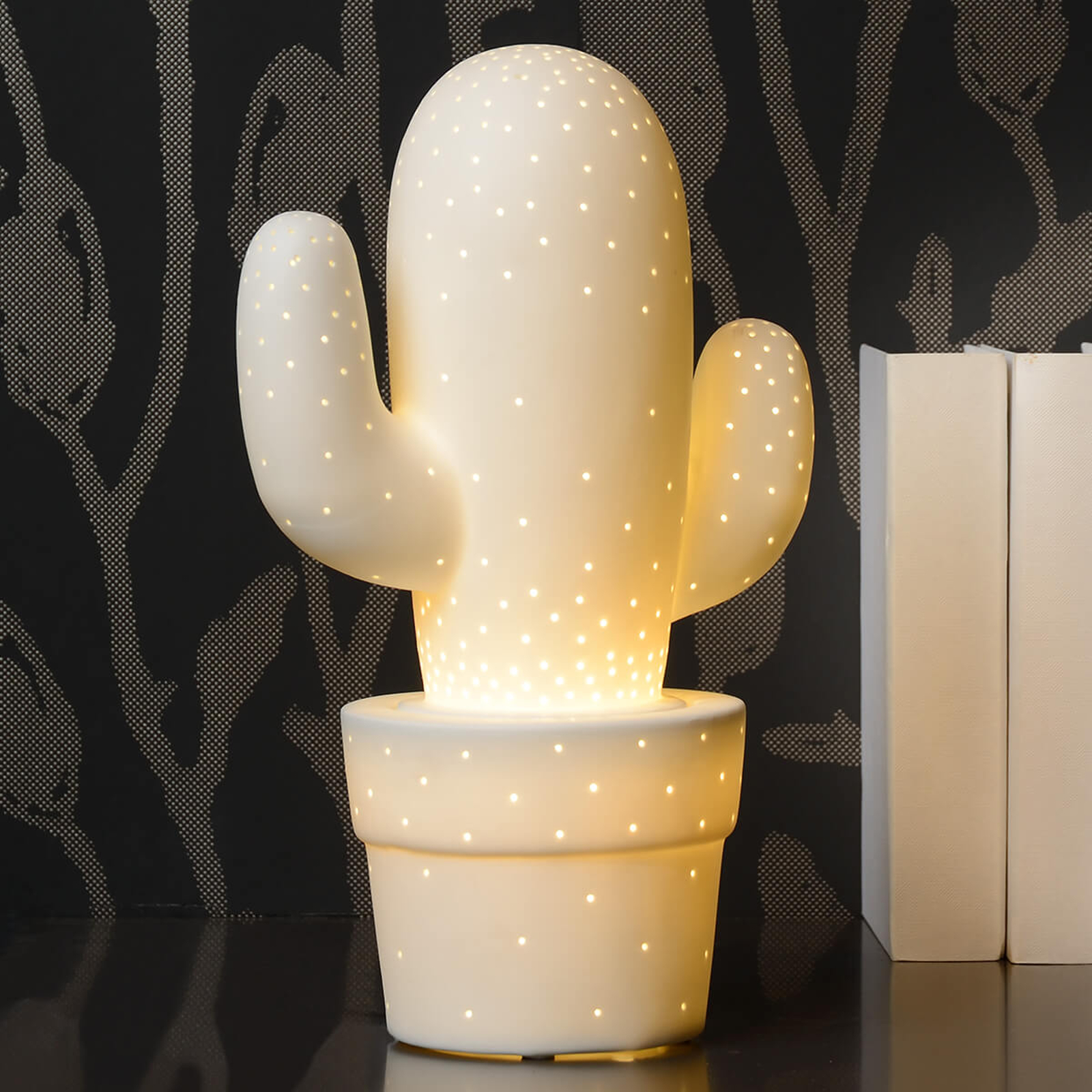 Valkoinen pöytävalaisin Cactus, keramiikkaa