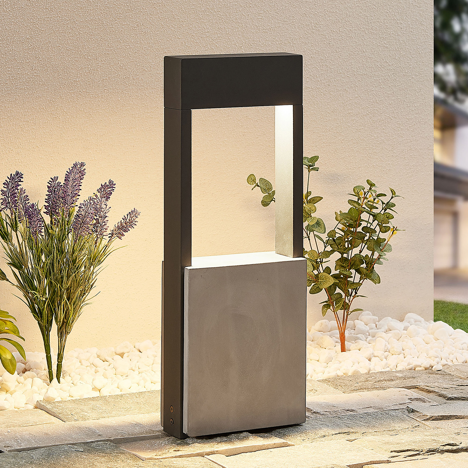 Lucande Tekiro -LED-pollarilamppu betonia, 45 cm