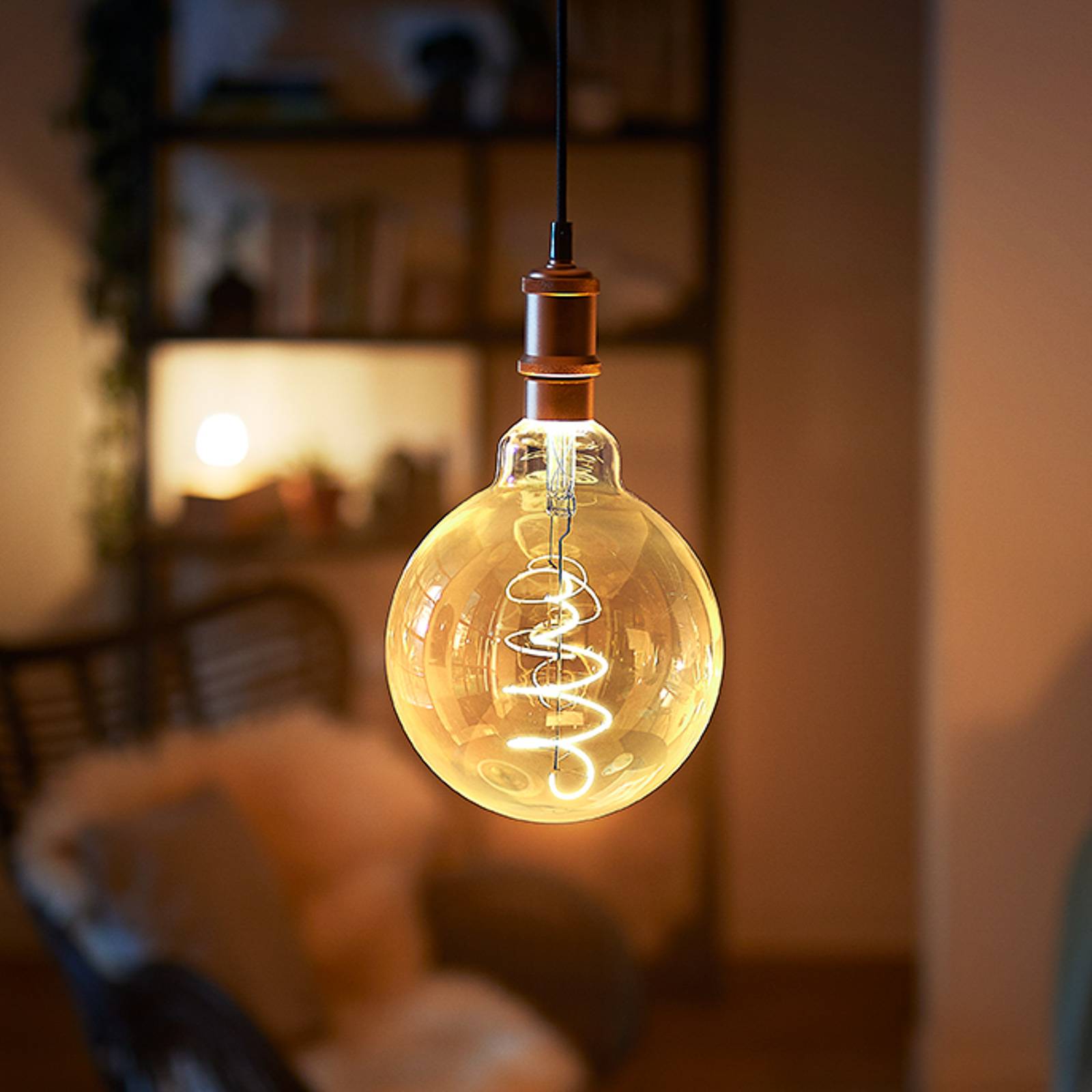 Philips-LED-globe-lamppu E27 G95 5,5W 1.800K gold