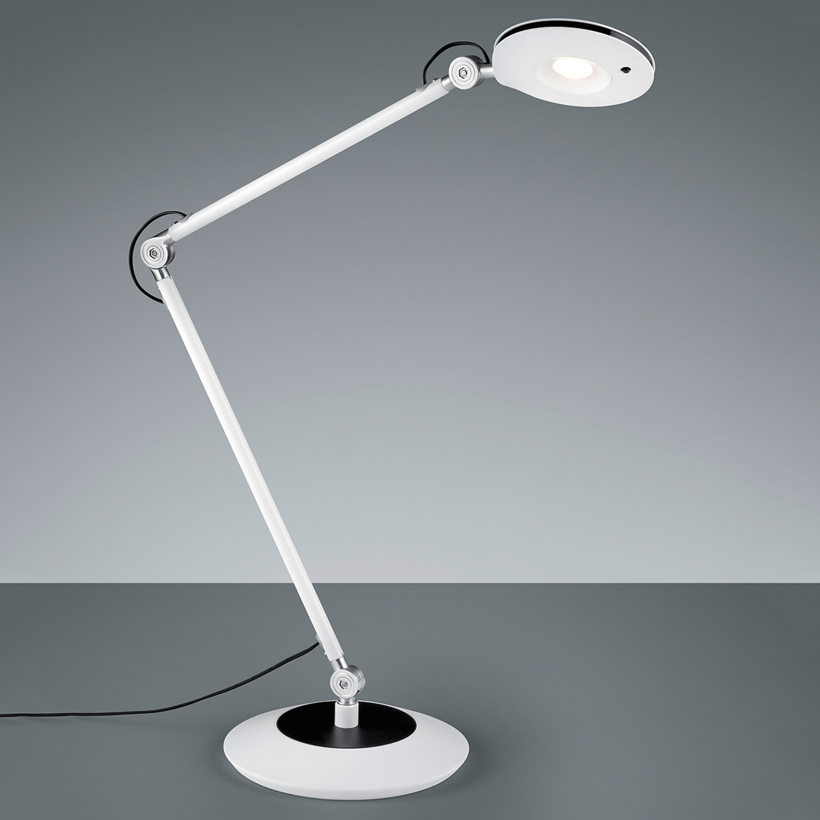 Nivelikäs LED-pöytälamppu Roderic valkoisena