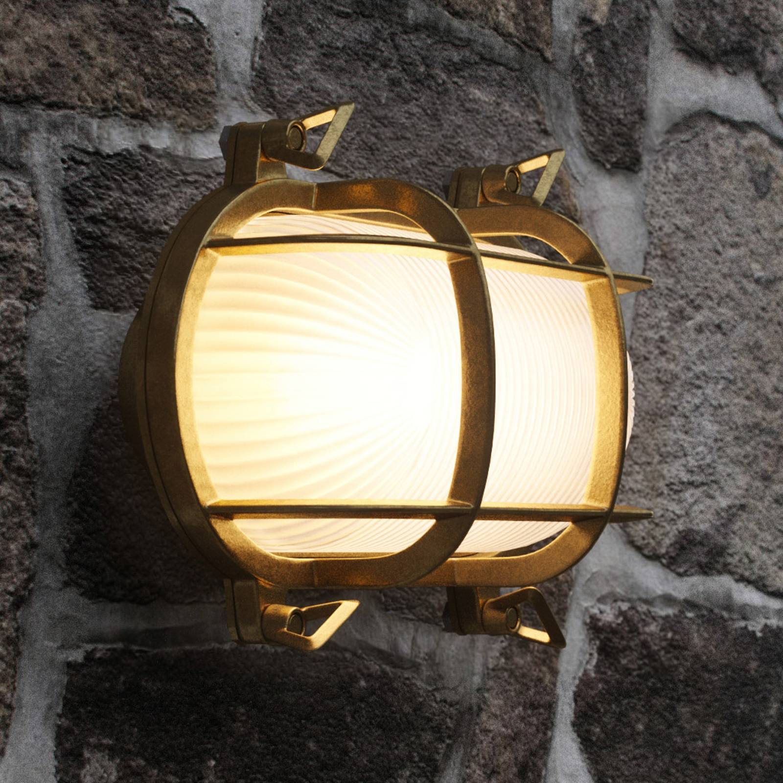 Ulkoseinävalaisin Helford, messinkiä