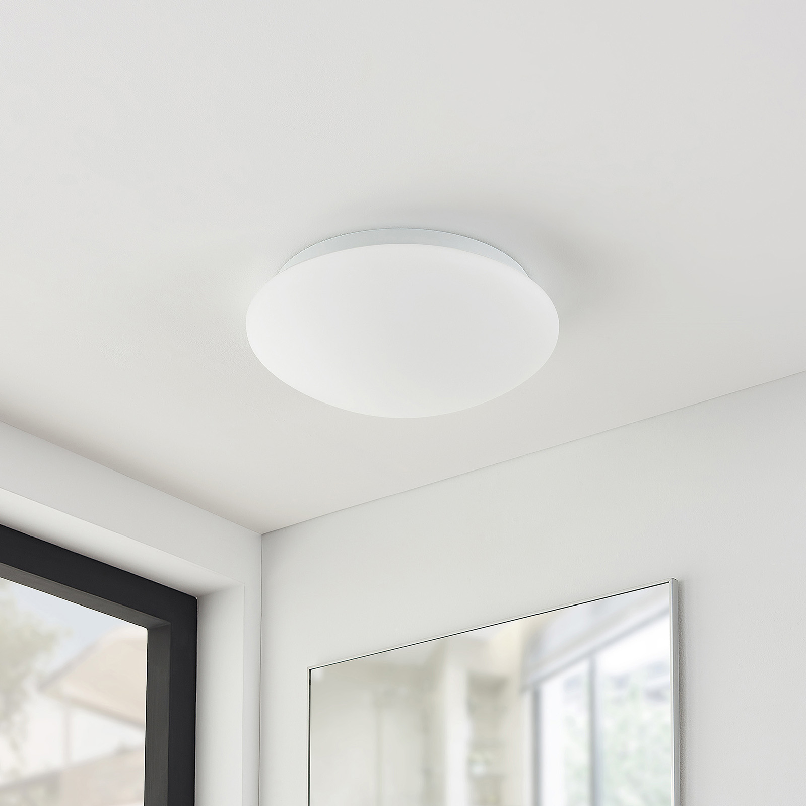 Arcchio Marlie -LED-kattovalaisin, IP44, 4 000 K