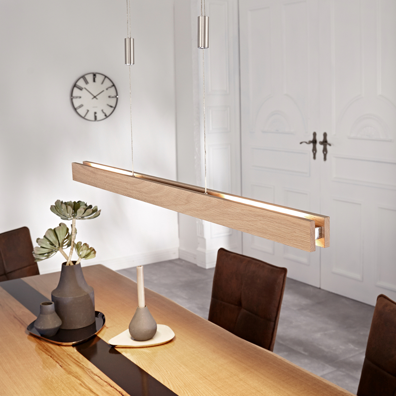 LED-riippuvalaisin Alin, luonnontammi, 98 cm