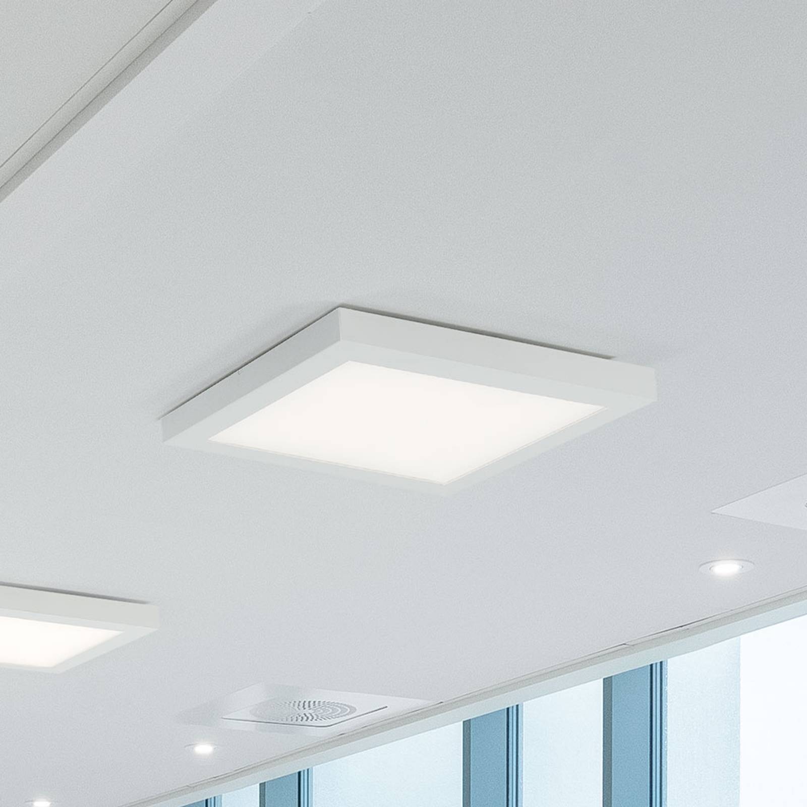 LED-kattovalaisin C70-S MP HF 57x57cm 3988 lm 830
