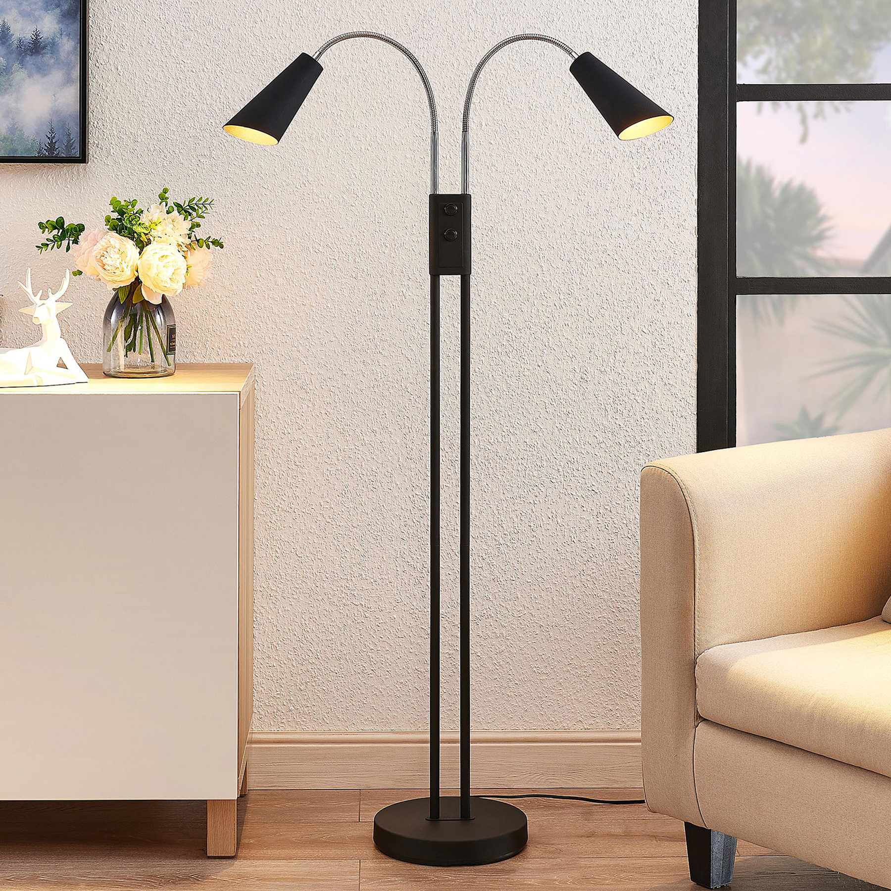 Lucande Medira -lattiavalo, 2-lamp., musta