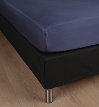 Soft Satin muotoonommeltu aluslakana sininen