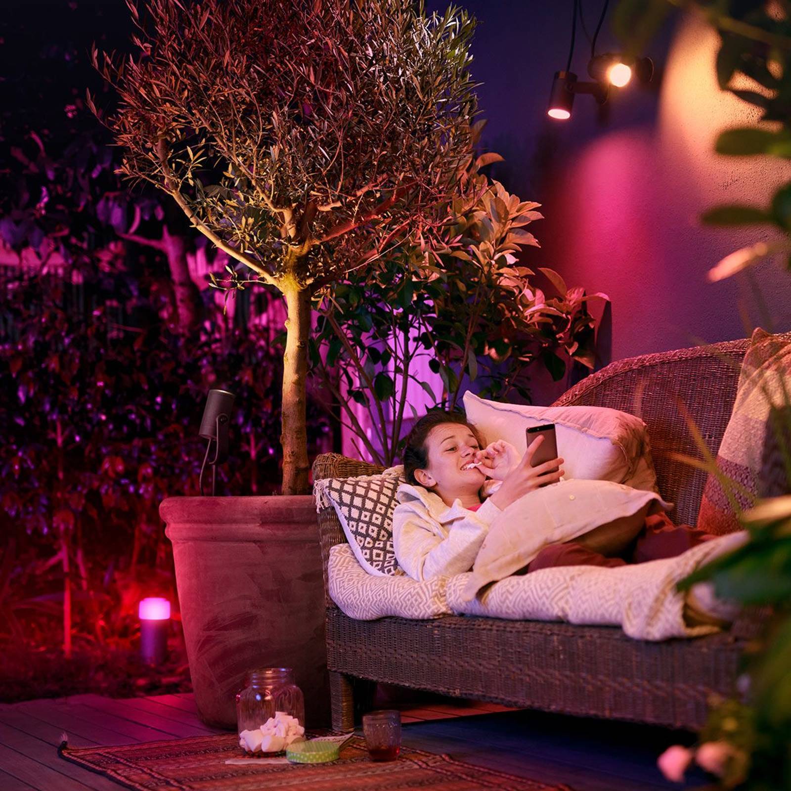 Philips Hue -LED-jatkospotti Lily 1-lamppuinen