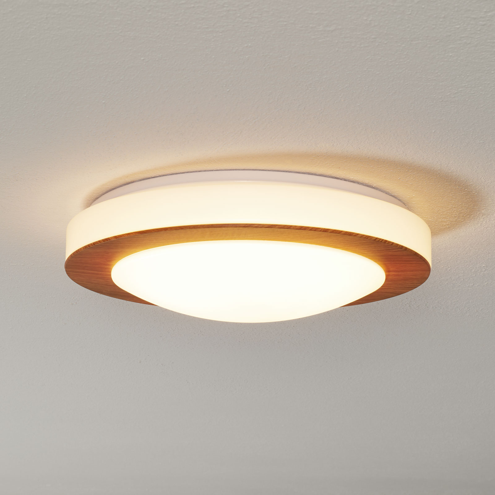 LED-kattovalaisin Gordon, puunvärinen lakkaus
